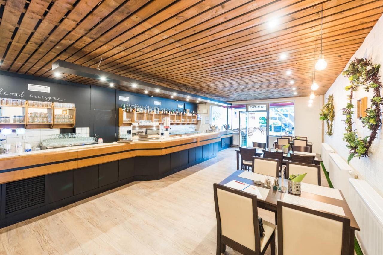 B&B Chuchle Arena Praha Екстериор снимка